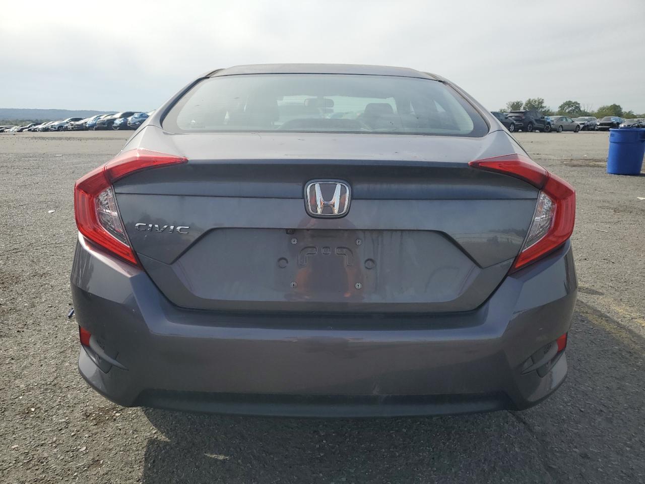 2018 Honda Civic Lx VIN: 2HGFC2F51JH583757 Lot: 81883825
