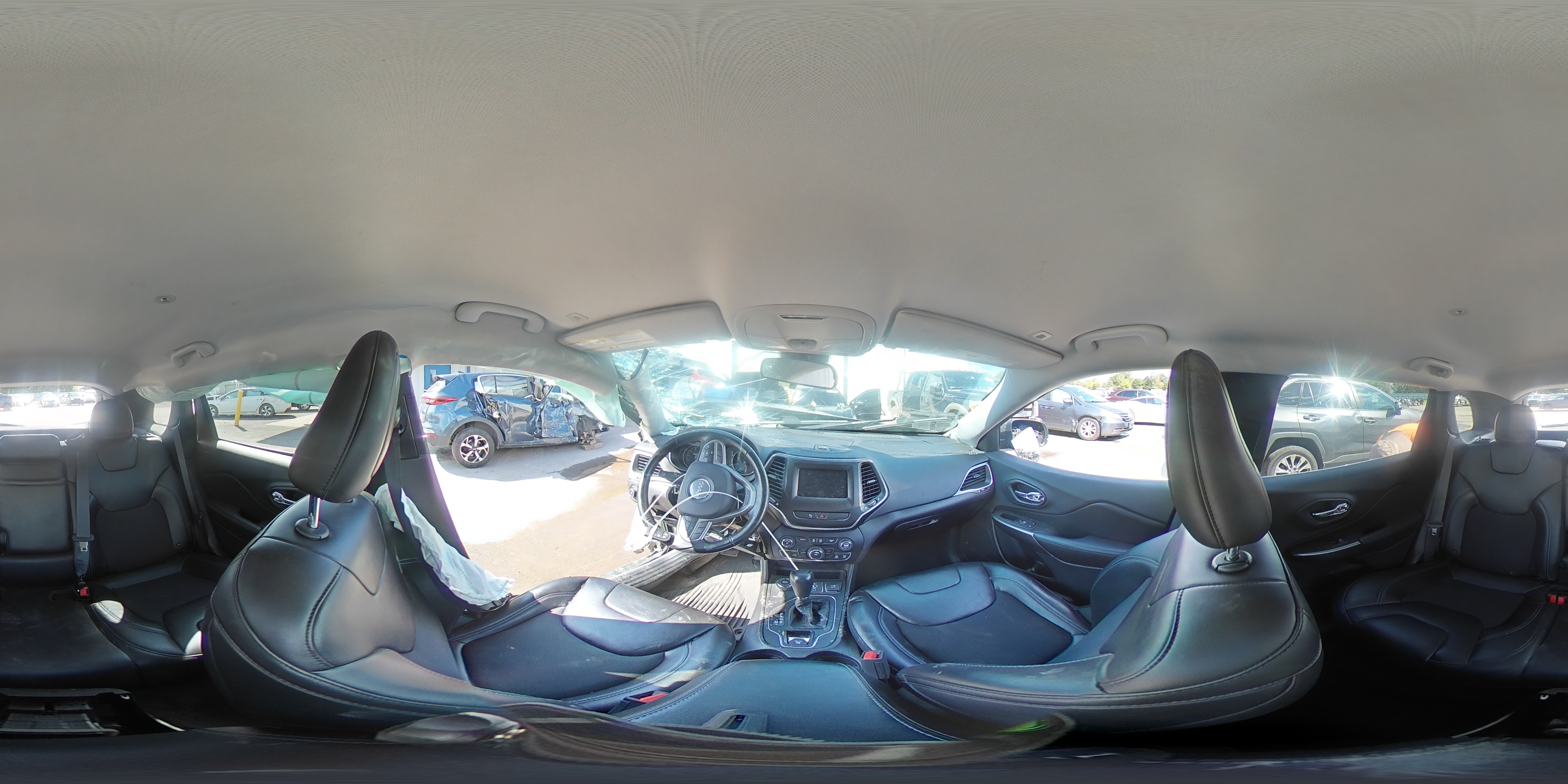 2019 Jeep Cherokee Latitude Plus VIN: 1C4PJMLX1KD271379 Lot: 72073975