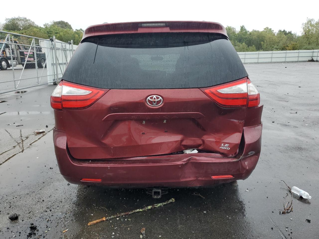 2015 Toyota Sienna Le VIN: 5TDJK3DC5FS101755 Lot: 83938605