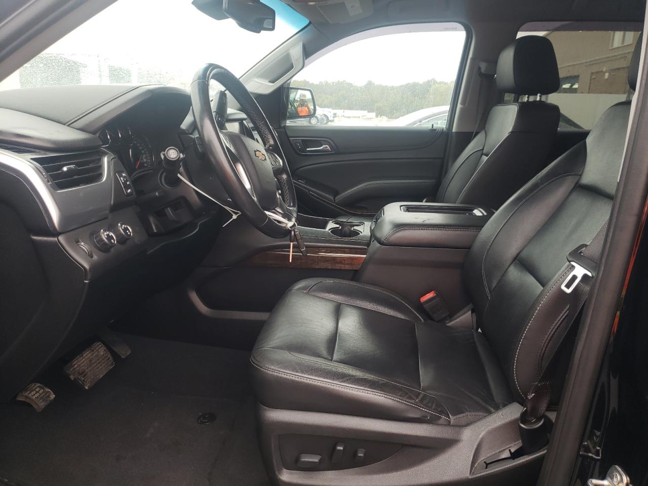2019 Chevrolet Suburban K1500 Lt VIN: 1GNSKHKC2KR142140 Lot: 81406415