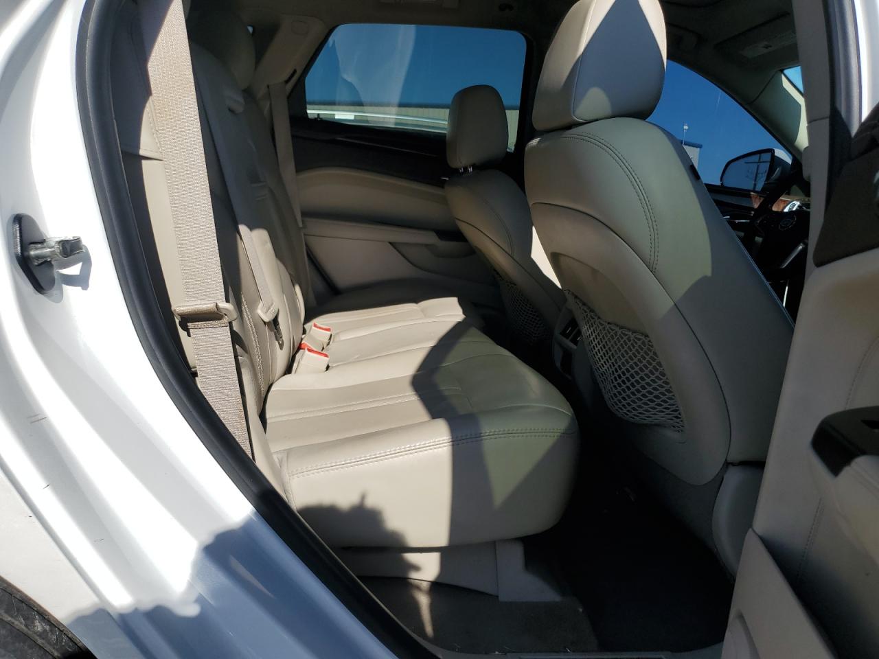 2014 Cadillac Srx Performance Collection VIN: 3GYFNFE33ES624242 Lot: 70950585