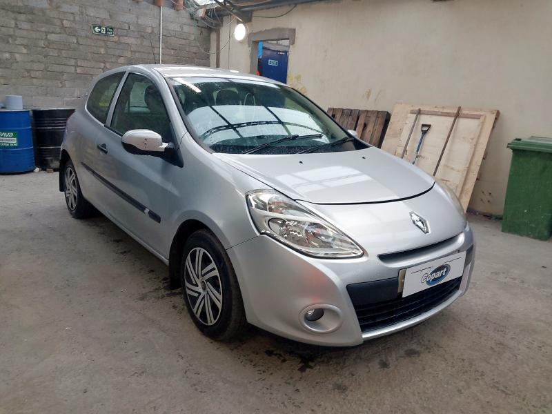2011 RENAULT CLIO BIZU