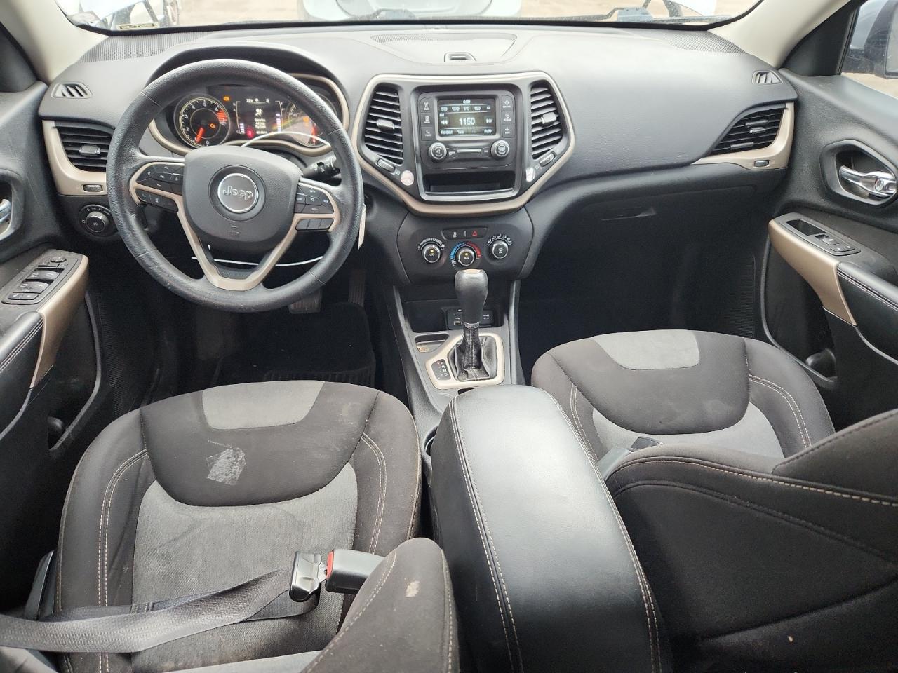 2018 Jeep Cherokee Latitude VIN: 1C4PJLCB8JD566332 Lot: 81308495