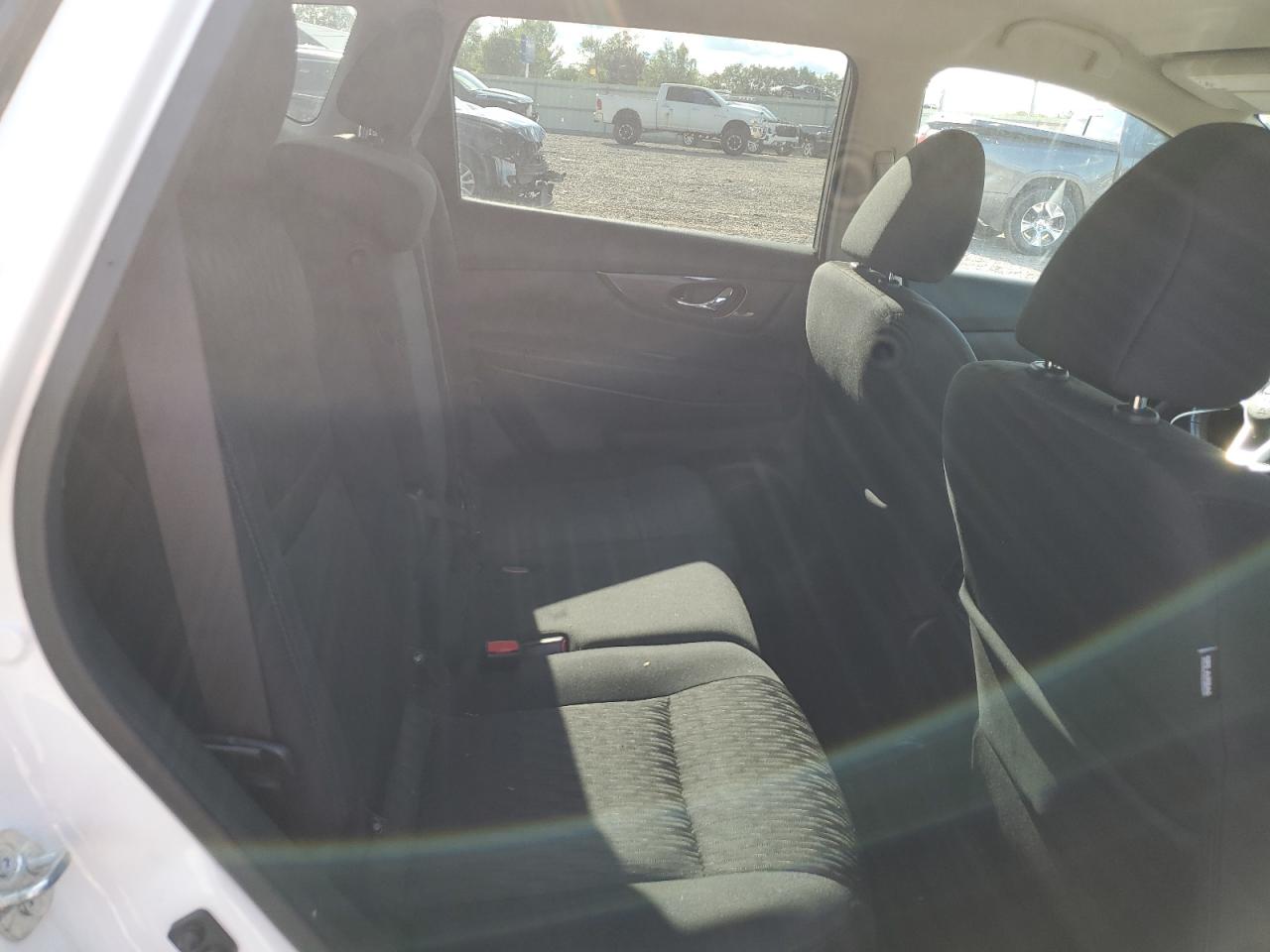 2018 Nissan Rogue S VIN: 5N1AT2MV2JC798543 Lot: 71628905