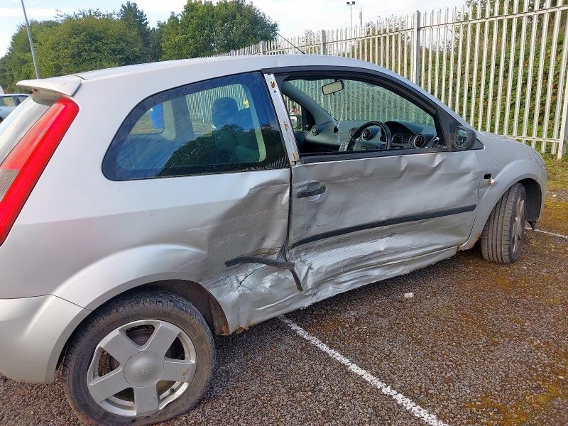 2005 FORD FIESTA FLAME 