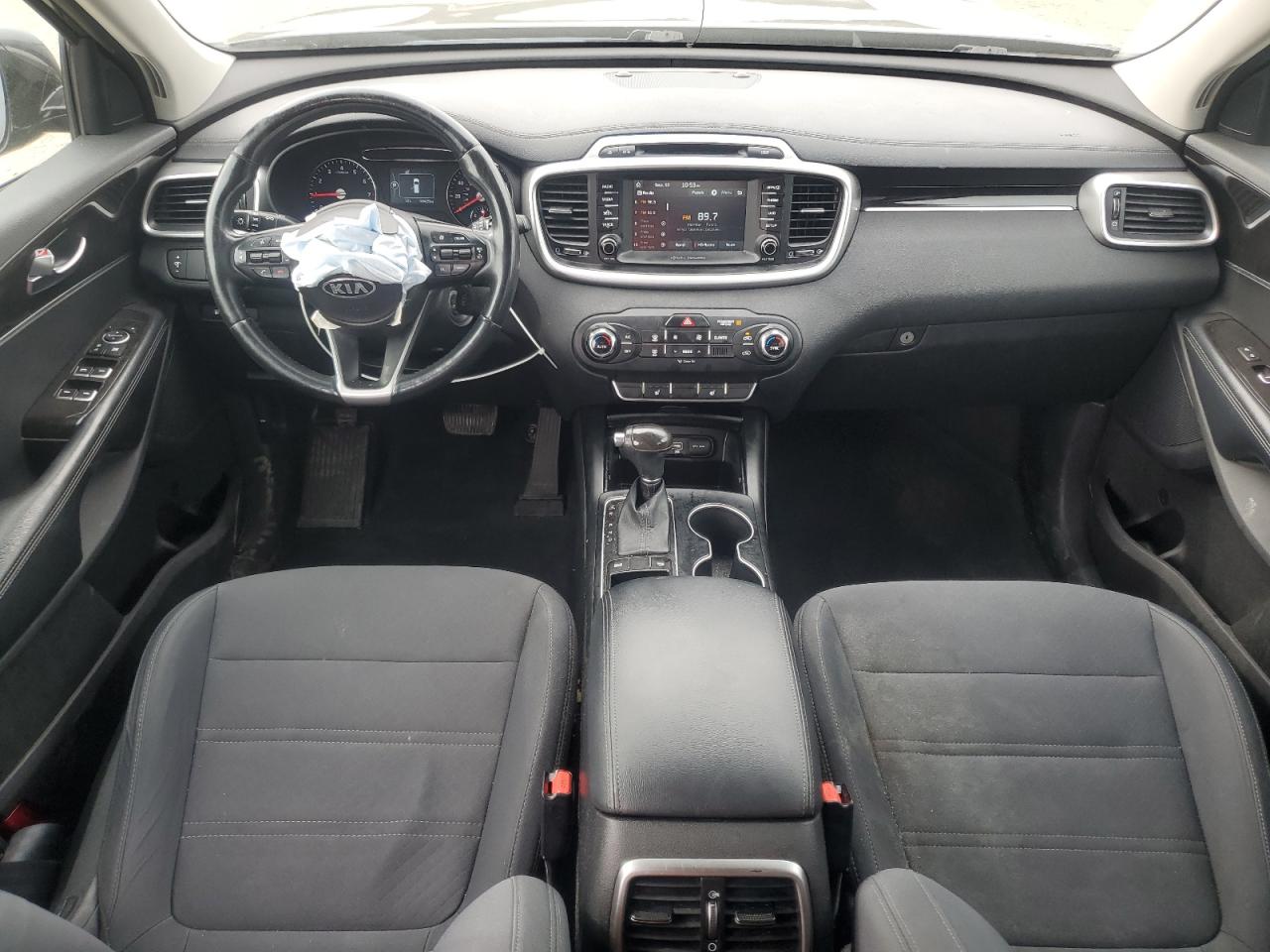 2018 Kia Sorento Lx VIN: 5XYPG4A32JG424527 Lot: 81949085