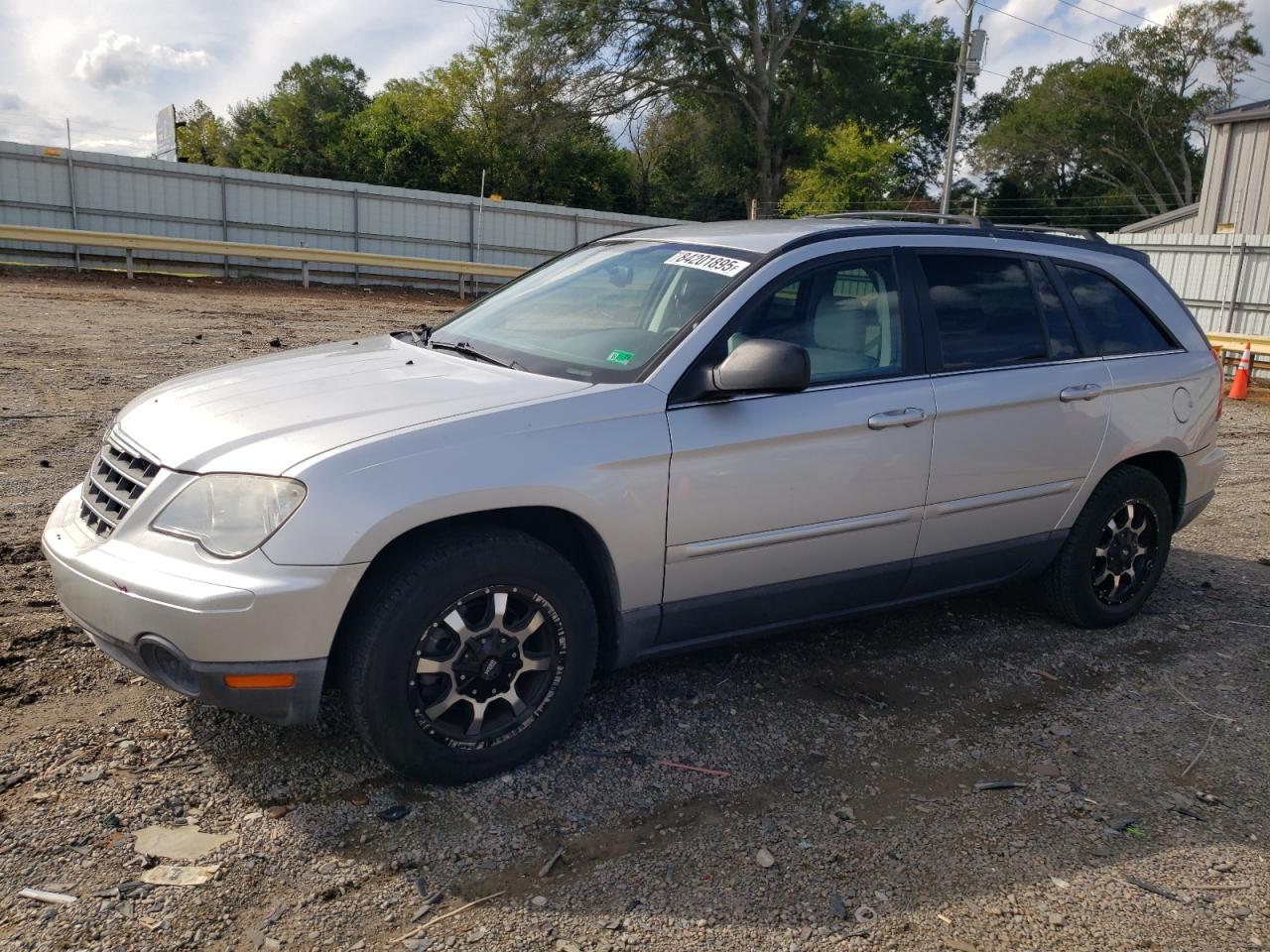 2008 Chrysler Pacifica Touring VIN: 2A8GM68X18R101176 Lot: 84201895