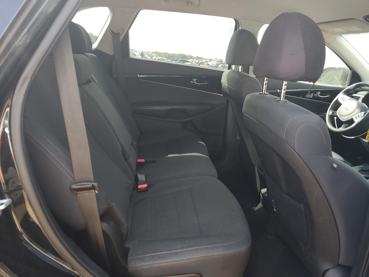 2019 Kia Sorento L VIN: 5XYPG4A35KG528611 Lot: 83877955