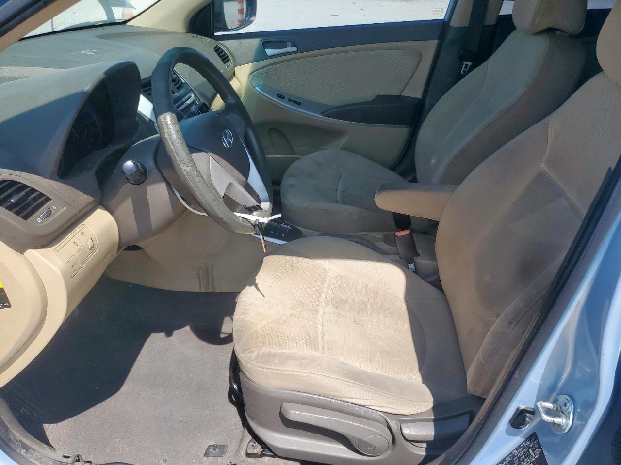 2013 Hyundai Accent Gls VIN: KMHCT4AE8DU529115 Lot: 72065615