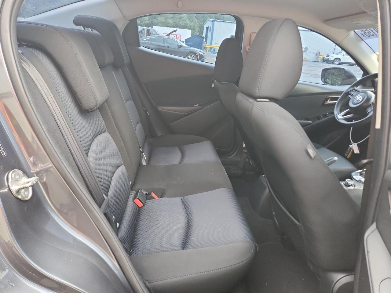 2019 Toyota Yaris L VIN: 3MYDLBYV4KY502329 Lot: 71238155