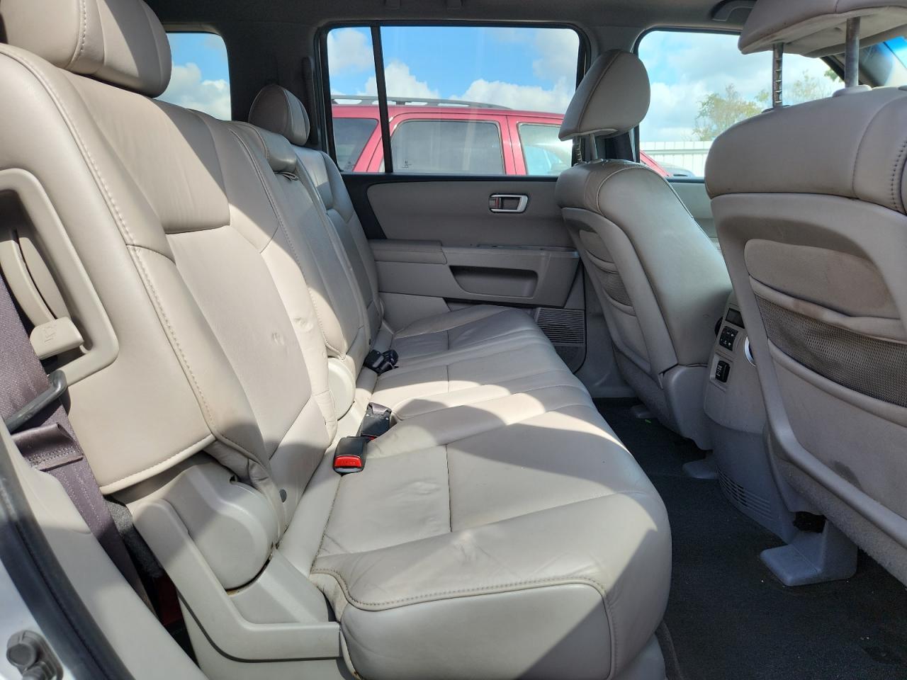 2011 Honda Pilot Exln VIN: 5FNYF4H71BB042627 Lot: 71297875