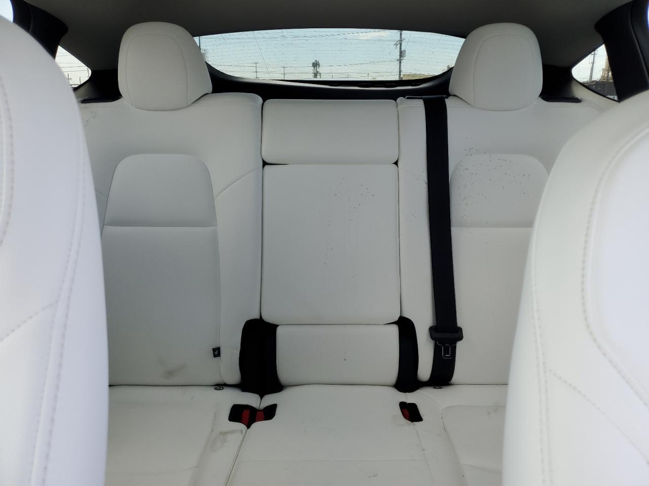 2025 Tesla Model Y VIN: 7SAYGAEE7SF305480 Lot: 70413335