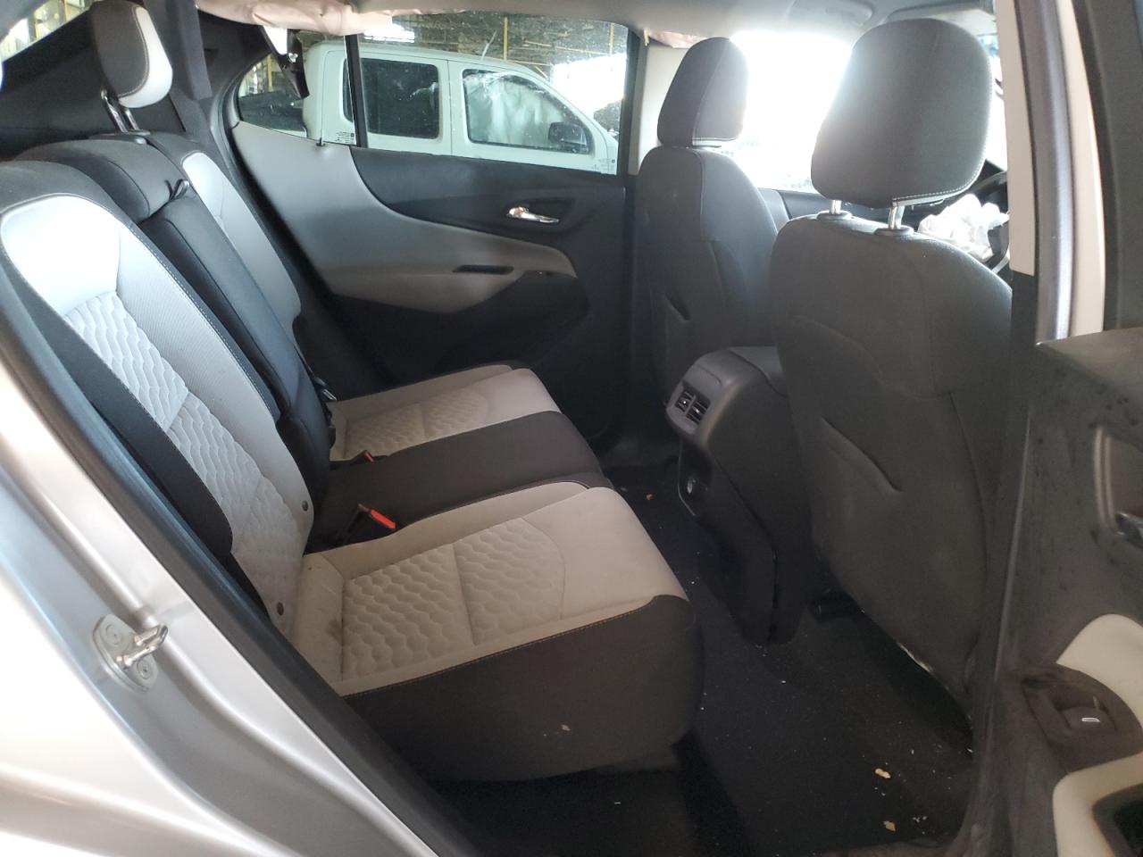 2018 Chevrolet Equinox Ls VIN: 2GNAXHEV4J6139468 Lot: 82106645