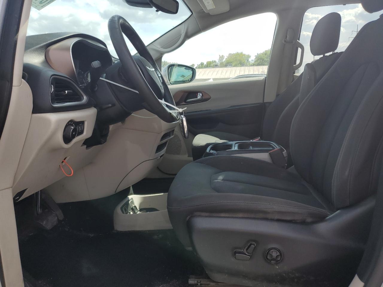 2018 Chrysler Pacifica Touring Plus VIN: 2C4RC1FG7JR125884 Lot: 81116975