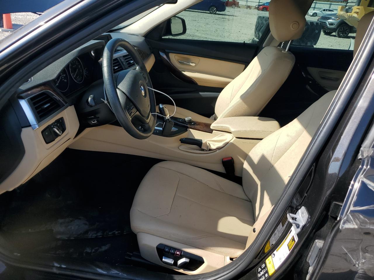 2018 BMW 320 Xi VIN: WBA8E5G58JNU48099 Lot: 81150835