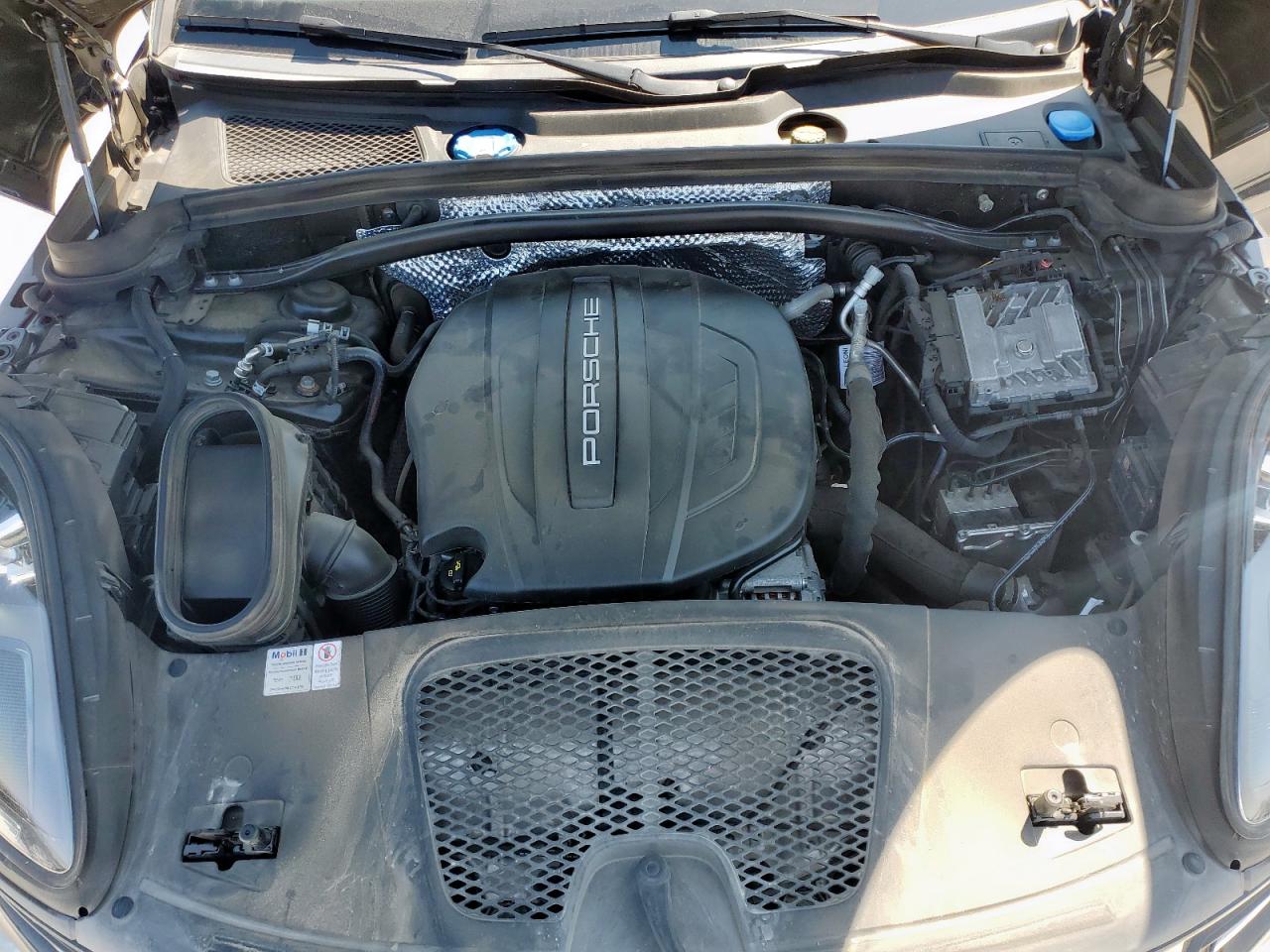 2020 Porsche Macan VIN: WP1AA2A53LLB04913 Lot: 71543375