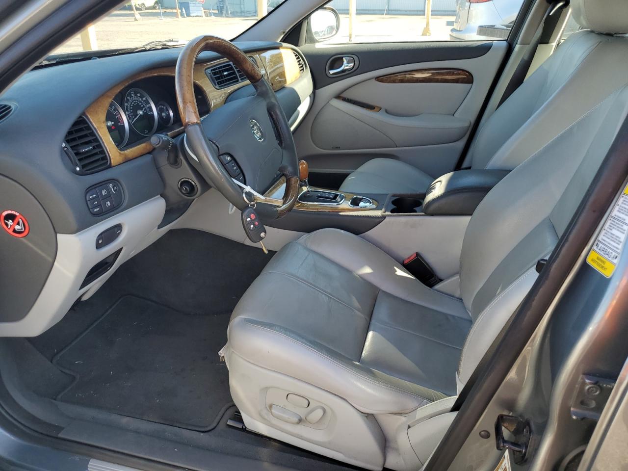 2006 Jaguar S-Type 4.2 VIN: SAJWA01BX6HN59672 Lot: 81634605