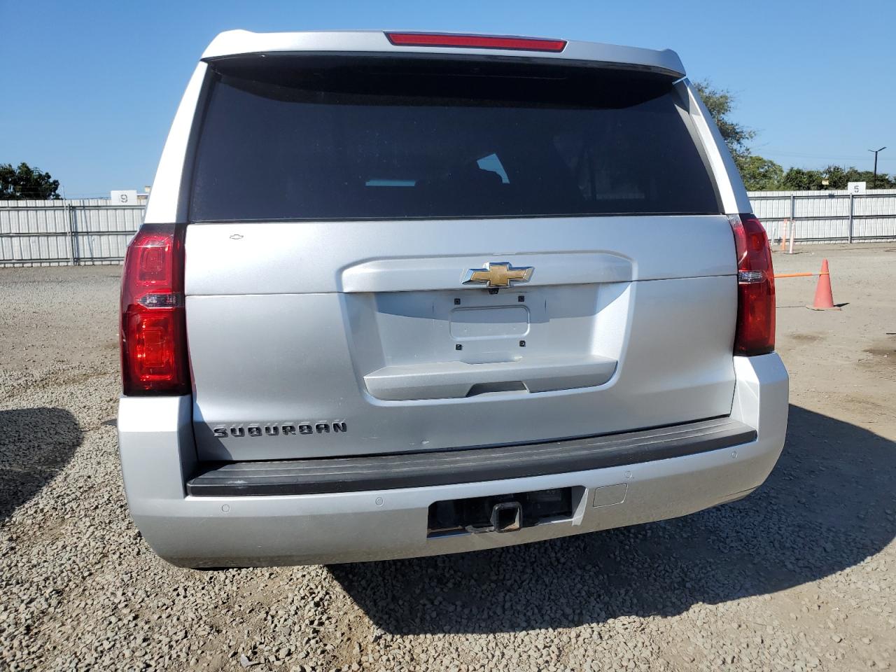 2019 Chevrolet Suburban K1500 Lt VIN: 1GNSKHKC5KR394349 Lot: 81909375