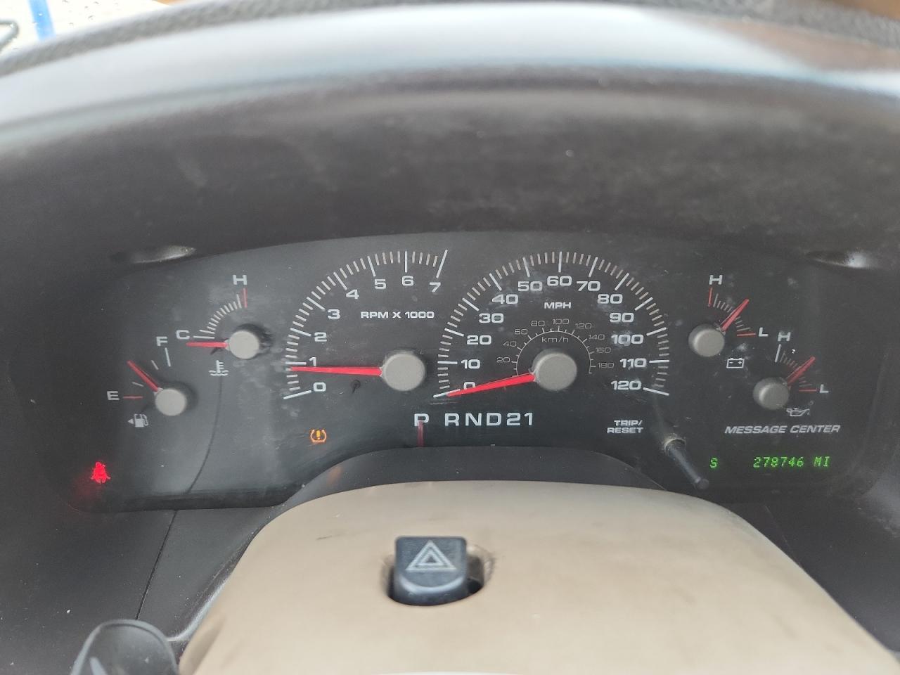 2004 Ford Expedition Eddie Bauer VIN: 1FMFU18L04LB40102 Lot: 71854555
