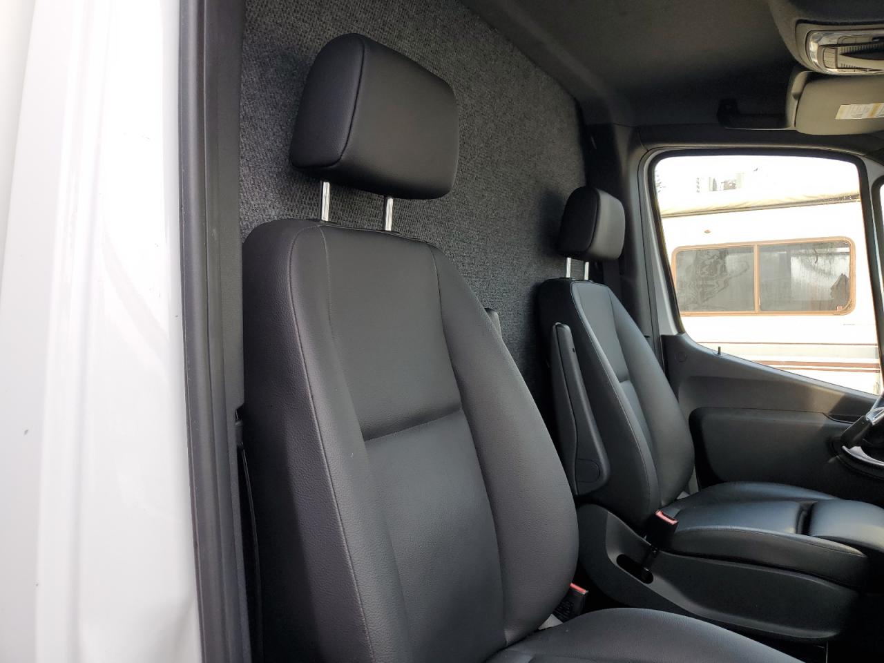 2019 Mercedes-Benz Sprinter 3500/4500 VIN: WDAPF4CD6KN015095 Lot: 69388655