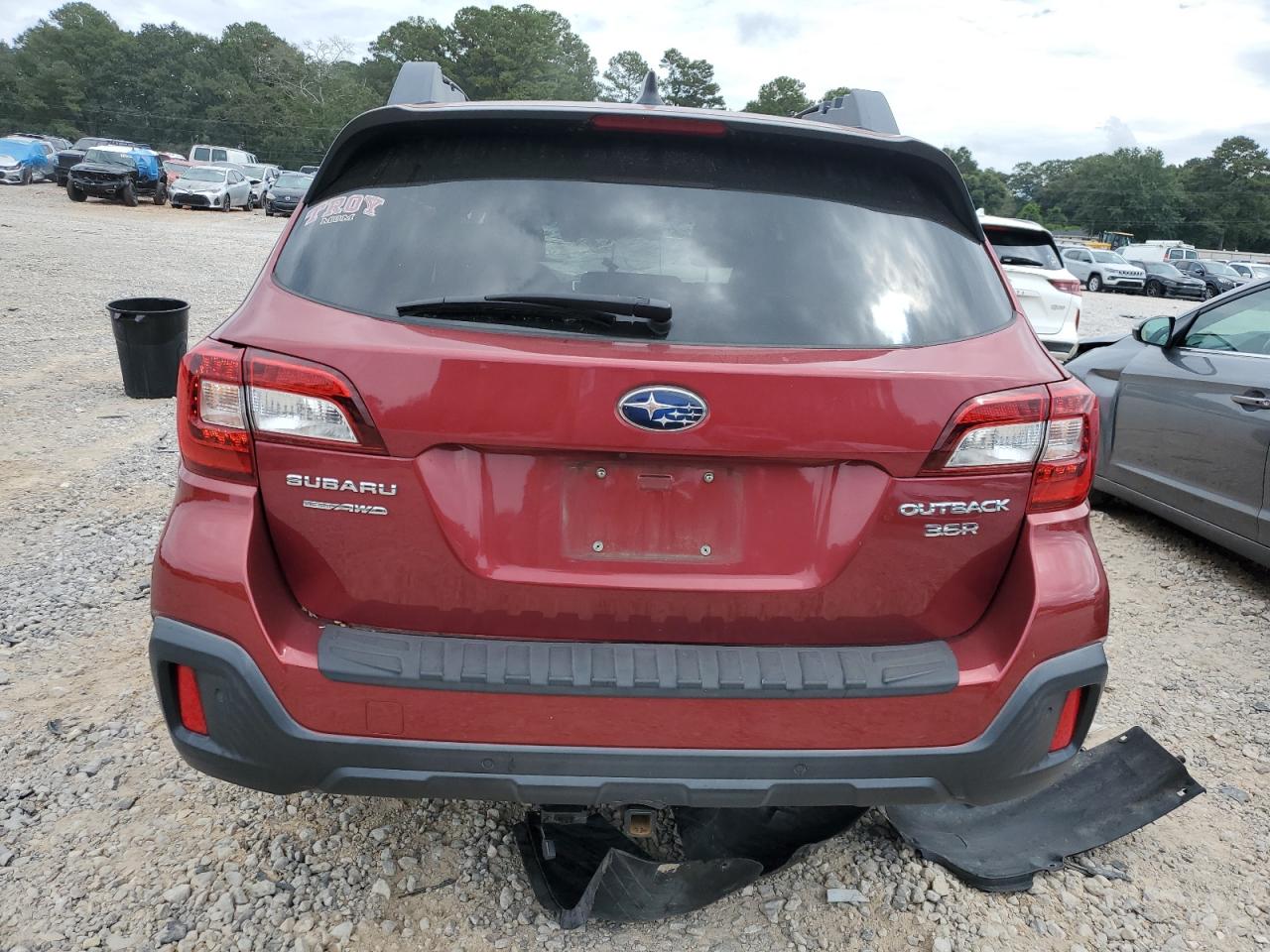 2018 Subaru Outback 3.6R Limited VIN: 4S4BSENC1J3397412 Lot: 83925855