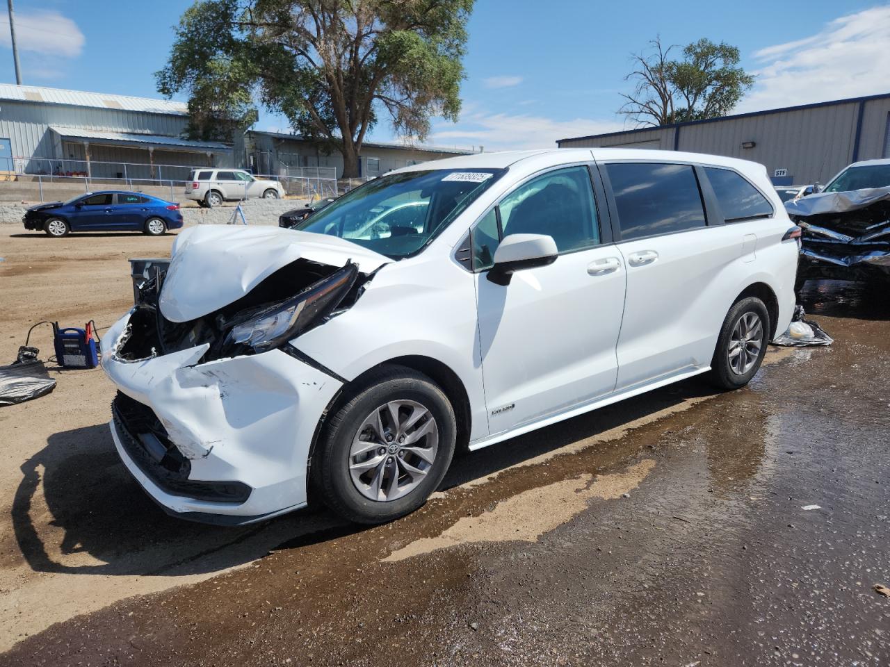 2021 Toyota Sienna Le