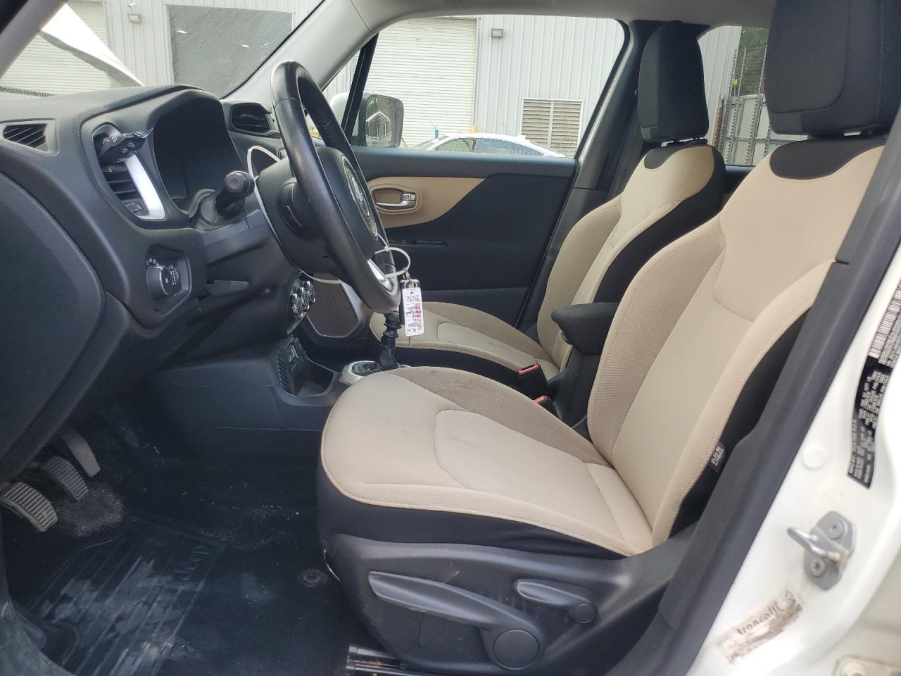 2015 Jeep Renegade Latitude VIN: ZACCJABH9FPC07640 Lot: 70953305