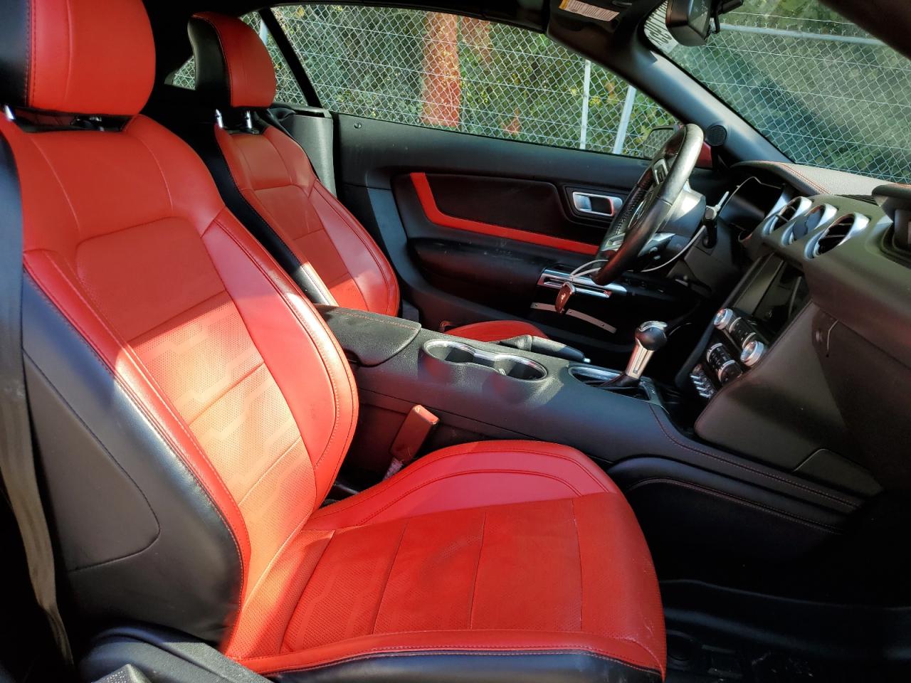 2019 Ford Mustang VIN: 1FATP8UH8K5204094 Lot: 80077795