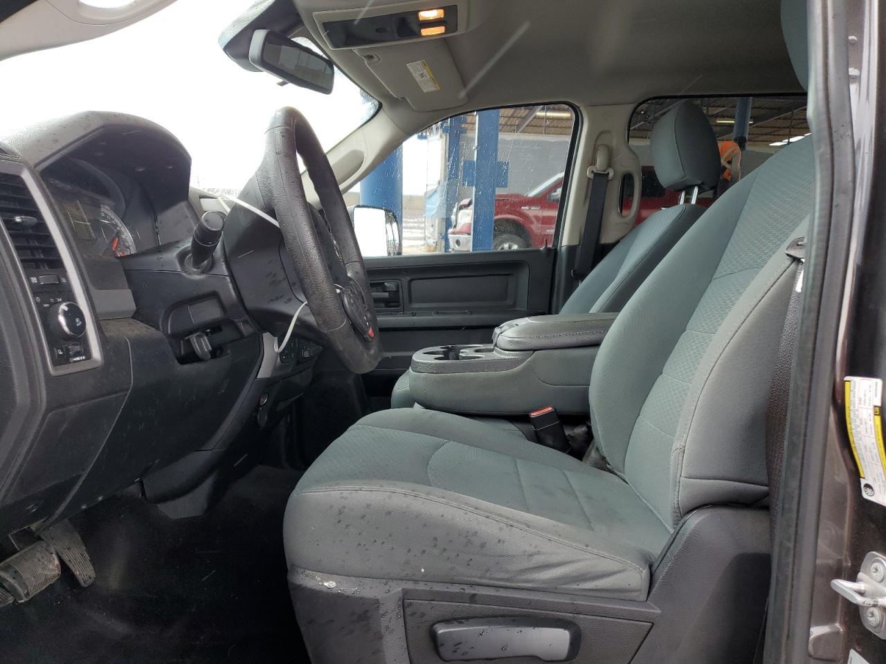 2016 Ram 1500 St VIN: 3C6RR7KT1GG384090 Lot: 83813665