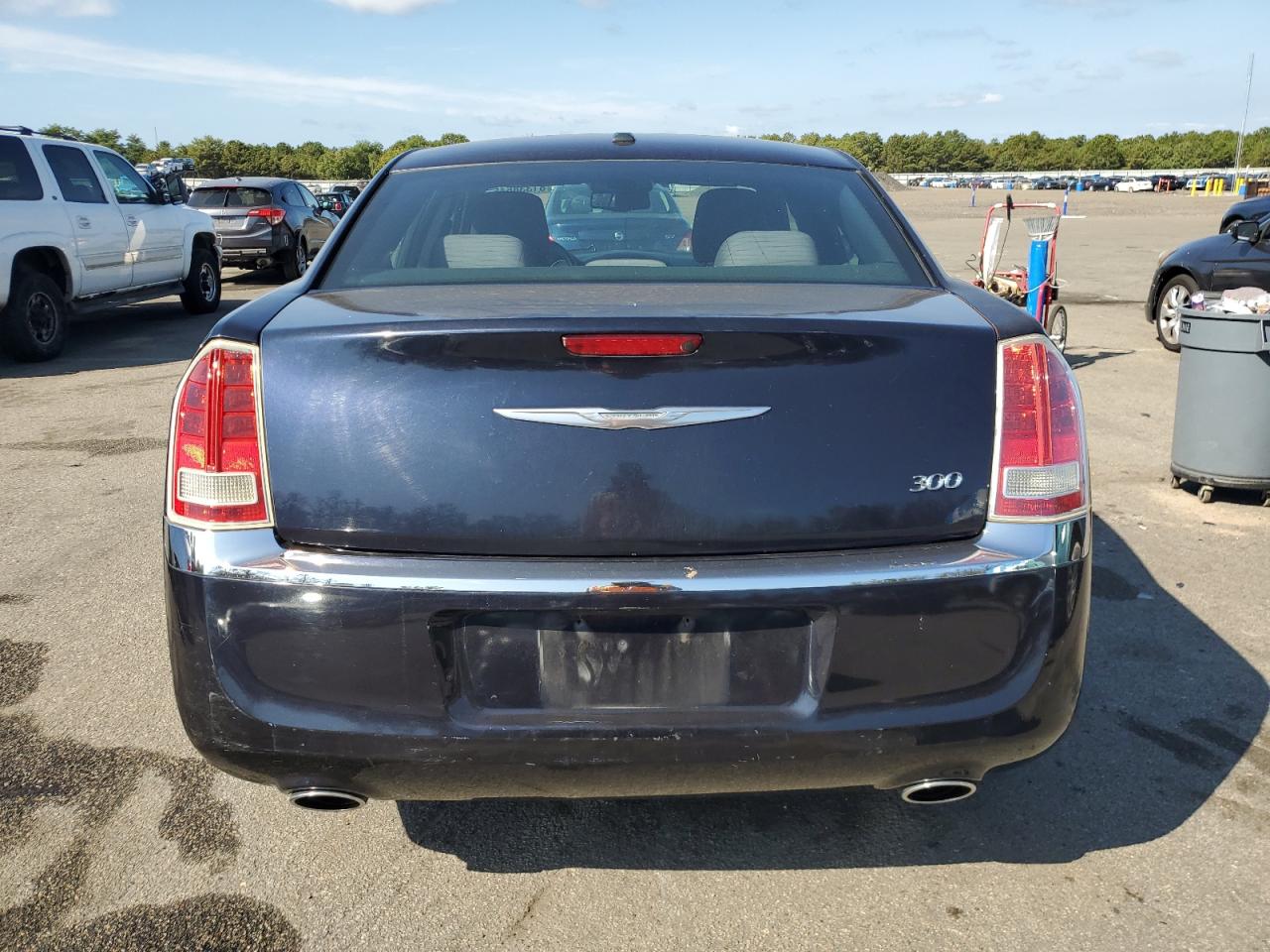 2012 Chrysler 300 VIN: 2C3CCAAG1CH129746 Lot: 81338645