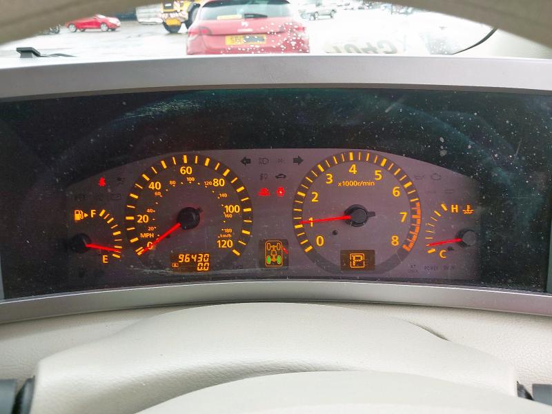 2004 NISSAN  