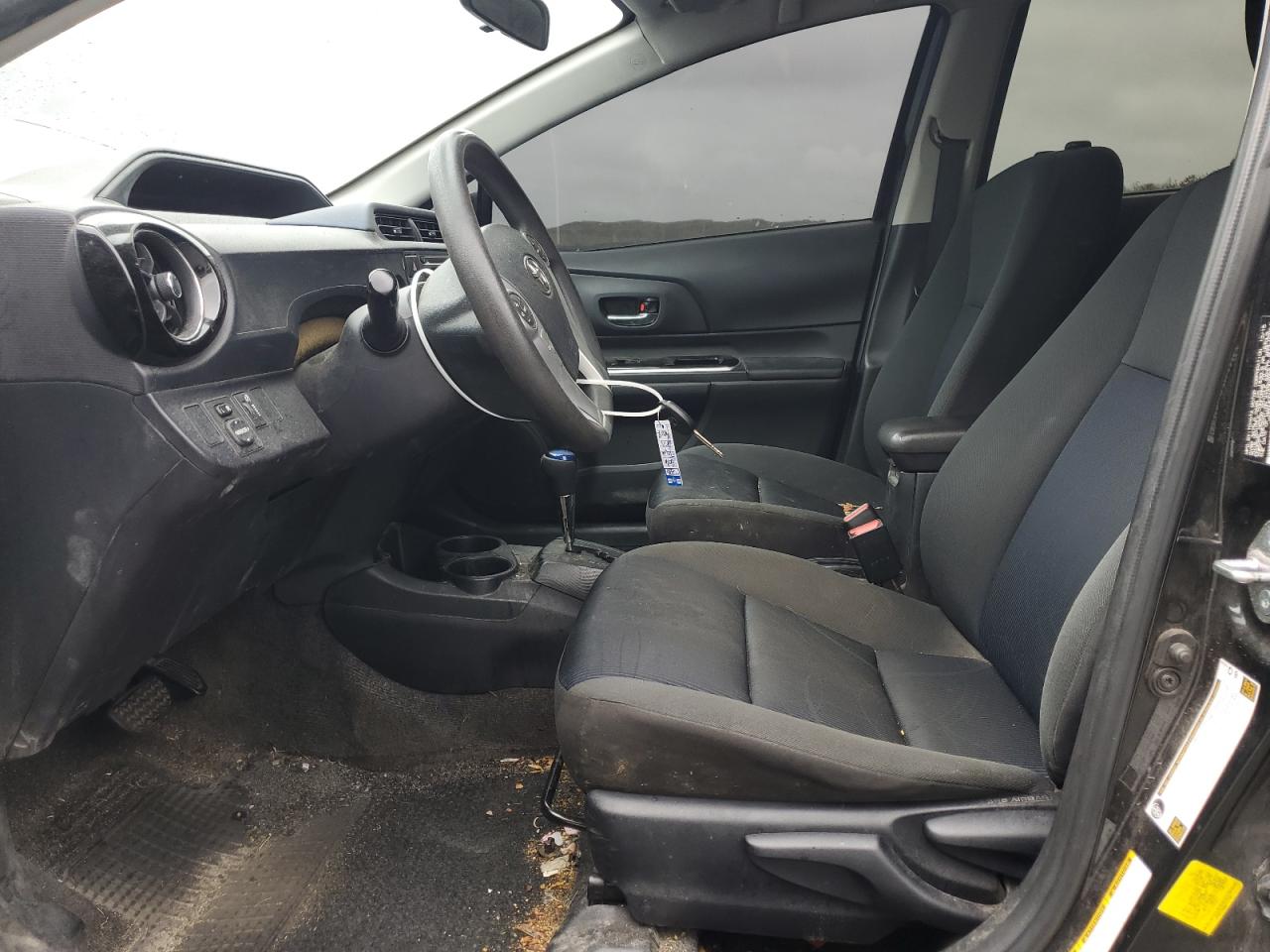 2016 Toyota Prius C VIN: JTDKDTB38G1117545 Lot: 81008745