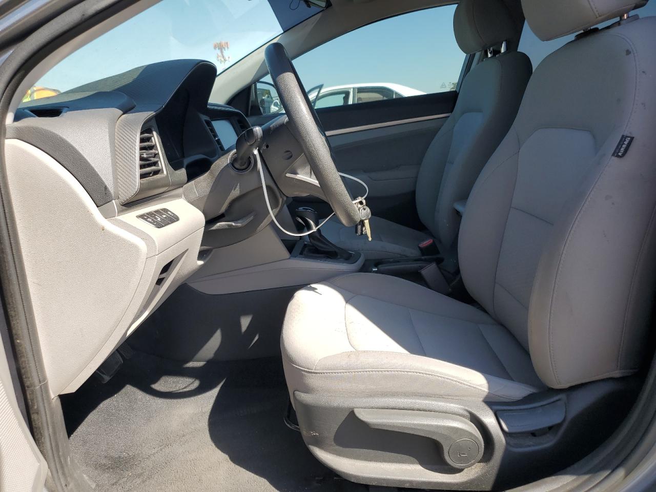 2019 Hyundai Elantra Sel VIN: 5NPD84LF0KH417190 Lot: 71540205