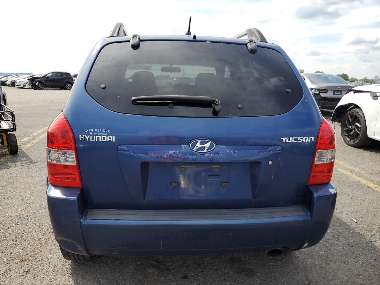 2008 Hyundai Tucson Gls VIN: KM8JM12B18U810556 Lot: 80983185