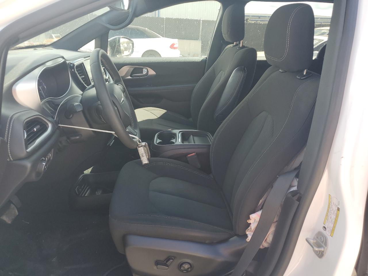 2024 Chrysler Pacifica Touring VIN: 2C4RC1FG7RR120745 Lot: 81614255