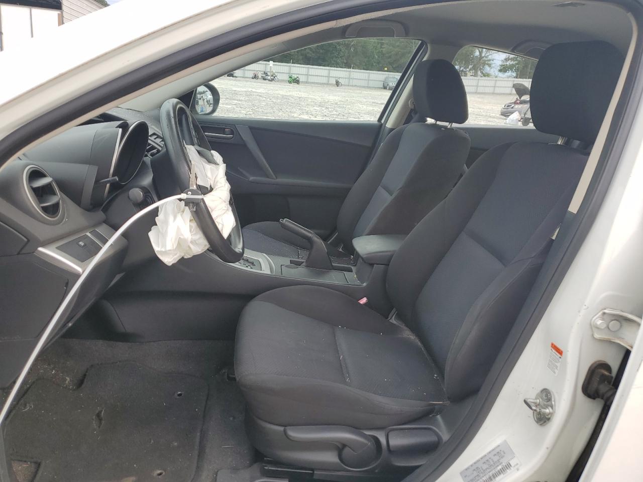 2011 Mazda 3 I VIN: JM1BL1VF0B1421877 Lot: 83969145