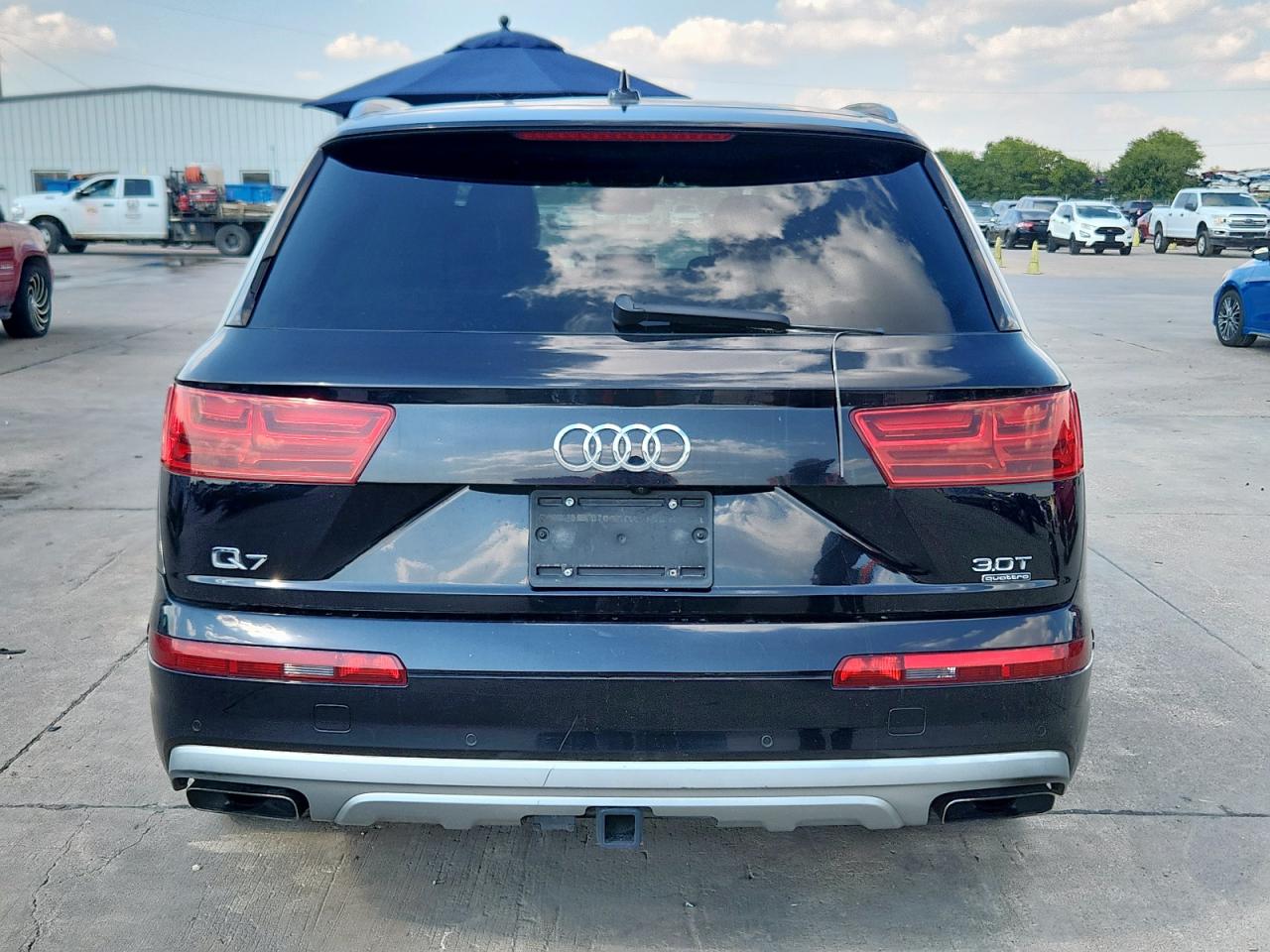 2017 Audi Q7 Premium VIN: WA1AAAF74HD005762 Lot: 84458175