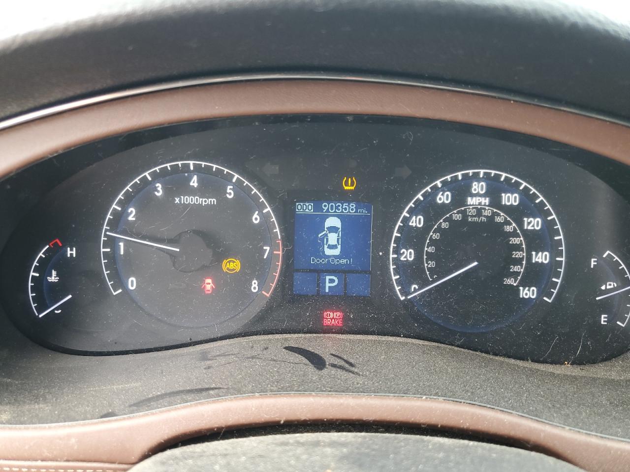 2009 Hyundai Genesis 3.8L VIN: KMHGC46E89U026850 Lot: 81088345