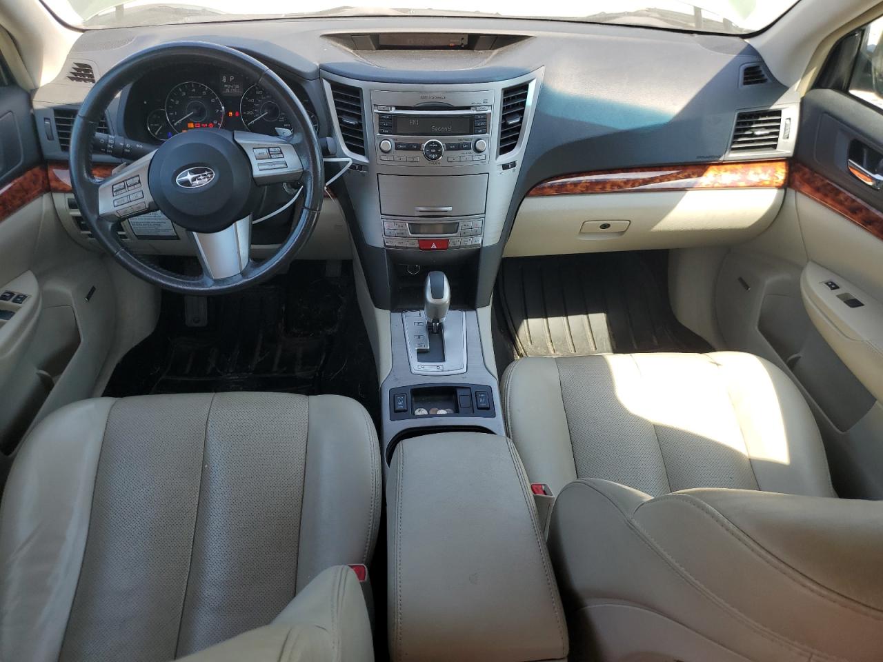 2011 Subaru Outback 2.5I Limited VIN: 4S4BRBKCXB3381368 Lot: 81411325