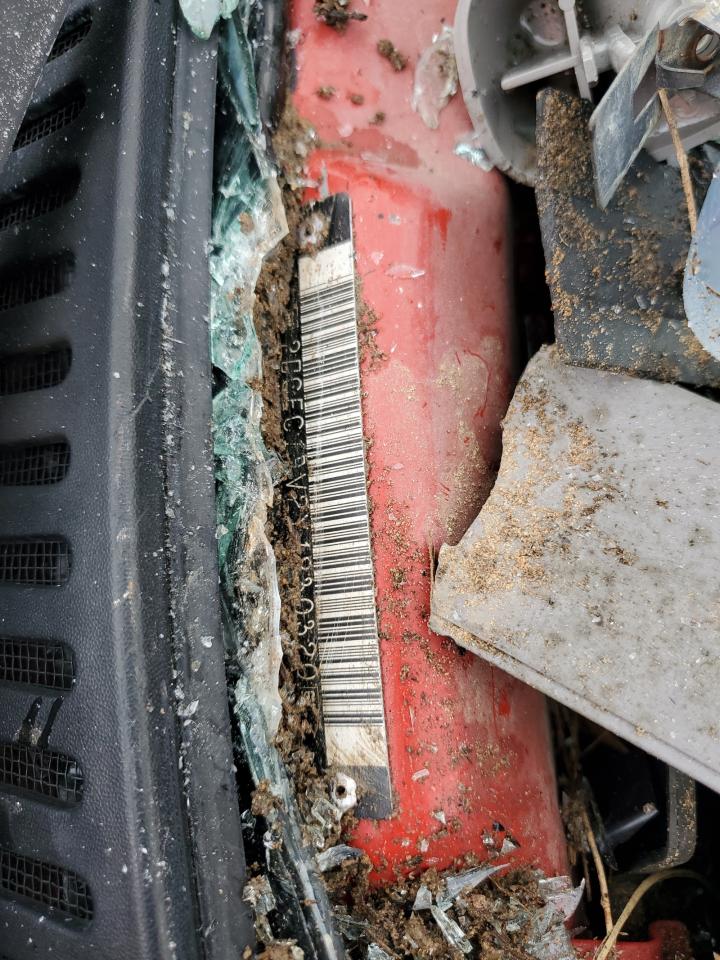 2000 Chevrolet Silverado C1500 VIN: 2GCEC19V2Y1230320 Lot: 83998925