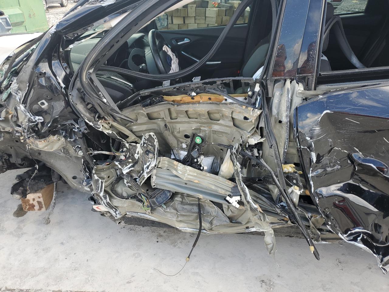 2018 Ford Focus St VIN: 1FADP3L9XJL289516 Lot: 83847275