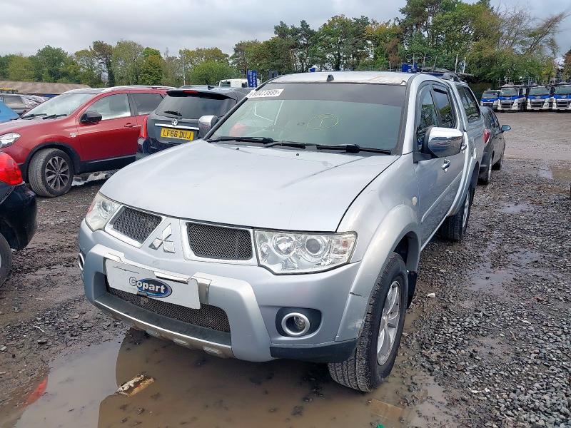 2011 MITSUBISHI L200 BARB LB DCB DI-D 4X4  for sale at Copart WOLVERHAMPTON