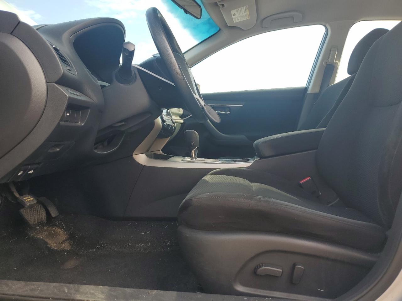 2015 Nissan Altima 2.5 VIN: 1N4AL3AP1FN381335 Lot: 84011695