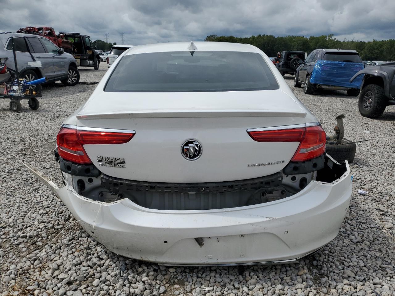 2017 Buick Lacrosse Premium VIN: 1G4ZR5SS3HU138124 Lot: 81788605