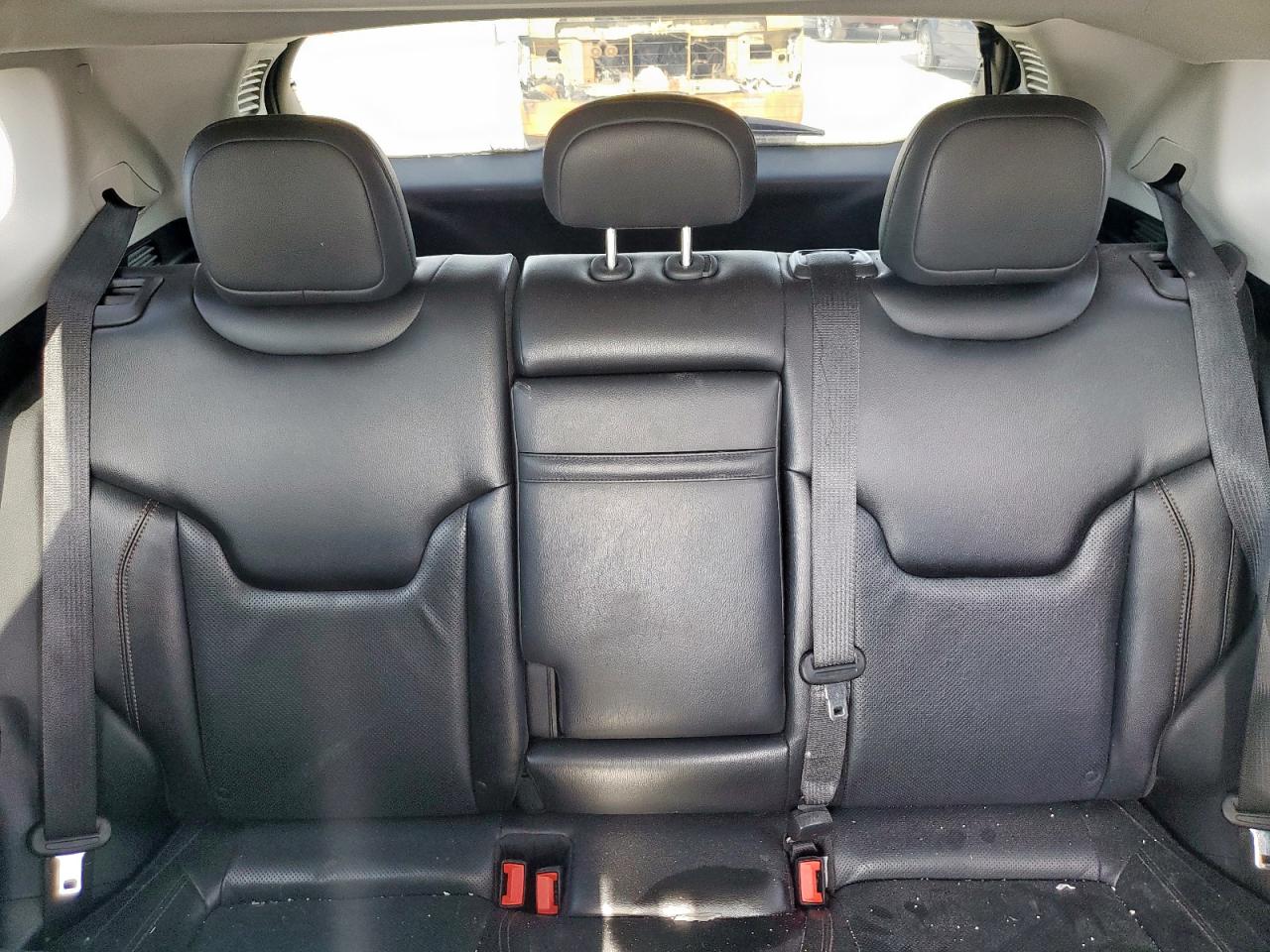 2018 Jeep Compass Limited VIN: 3C4NJDCB8JT101332 Lot: 84038975