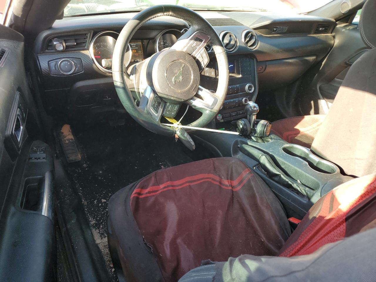 2020 Ford Mustang VIN: 1FA6P8THXL5191218 Lot: 83859295