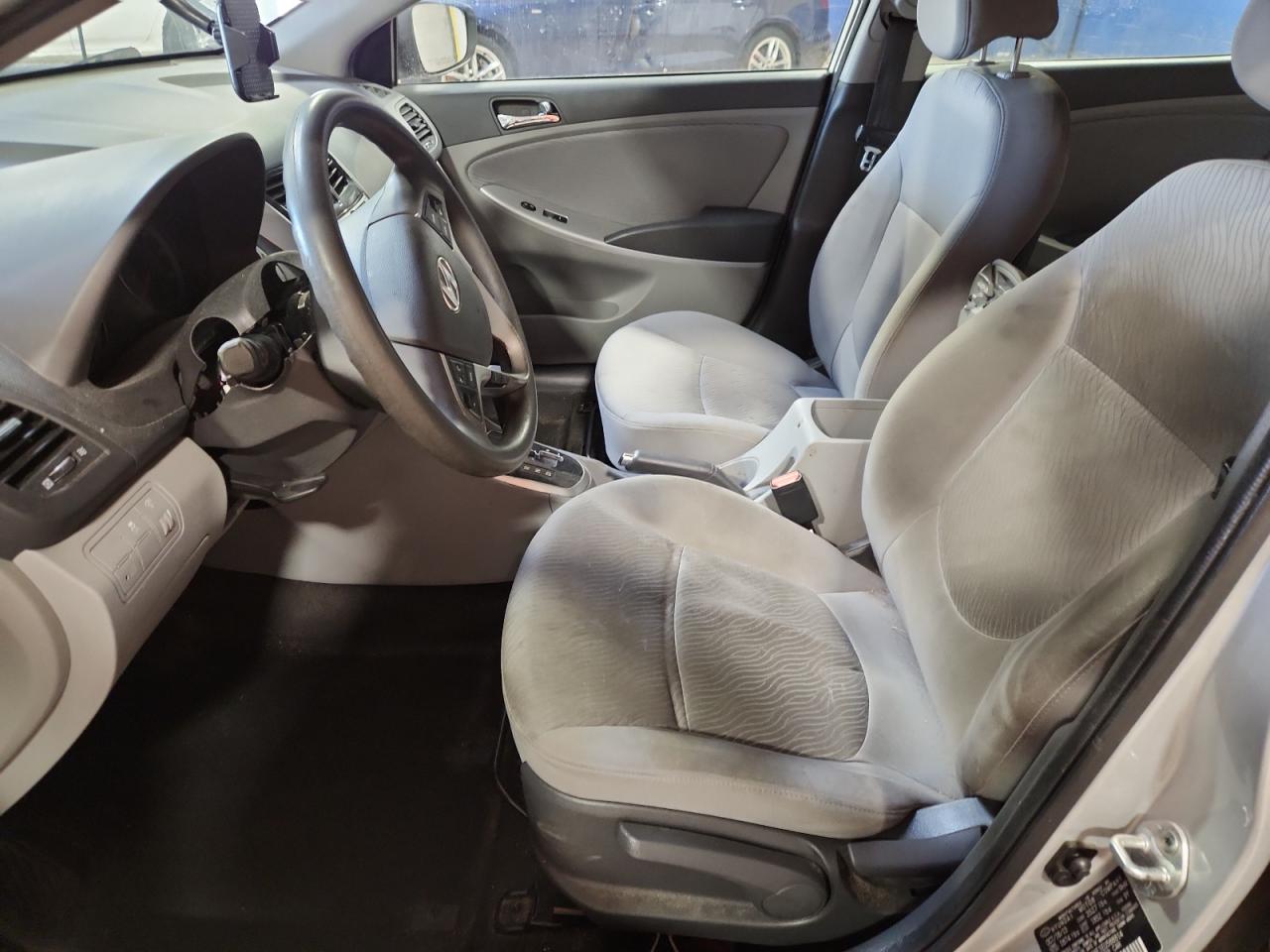 2014 Hyundai Accent Gls VIN: KMHCU4AE1EU588814 Lot: 80934265