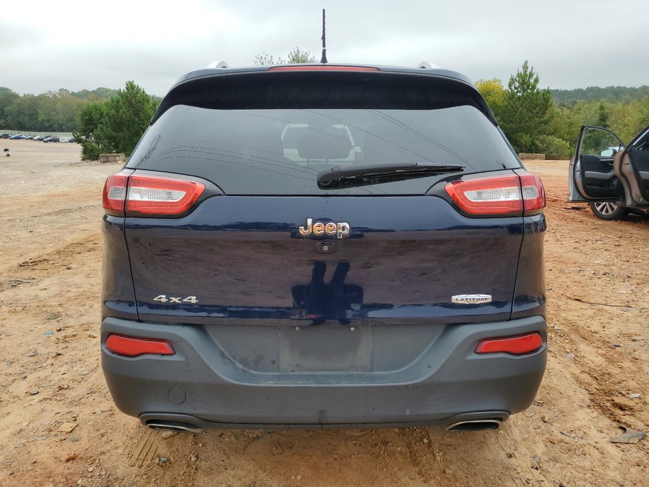 2015 Jeep Cherokee Latitude VIN: 1C4PJMCS2FW606793 Lot: 81856115