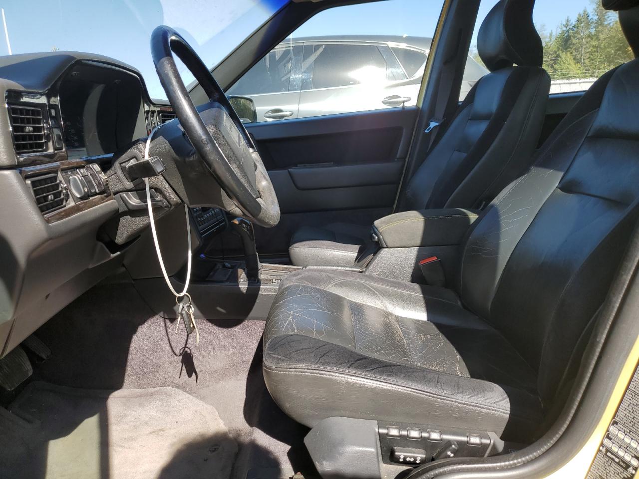 1995 Volvo 850 T5R VIN: YV1LS5817S2229309 Lot: 84764455