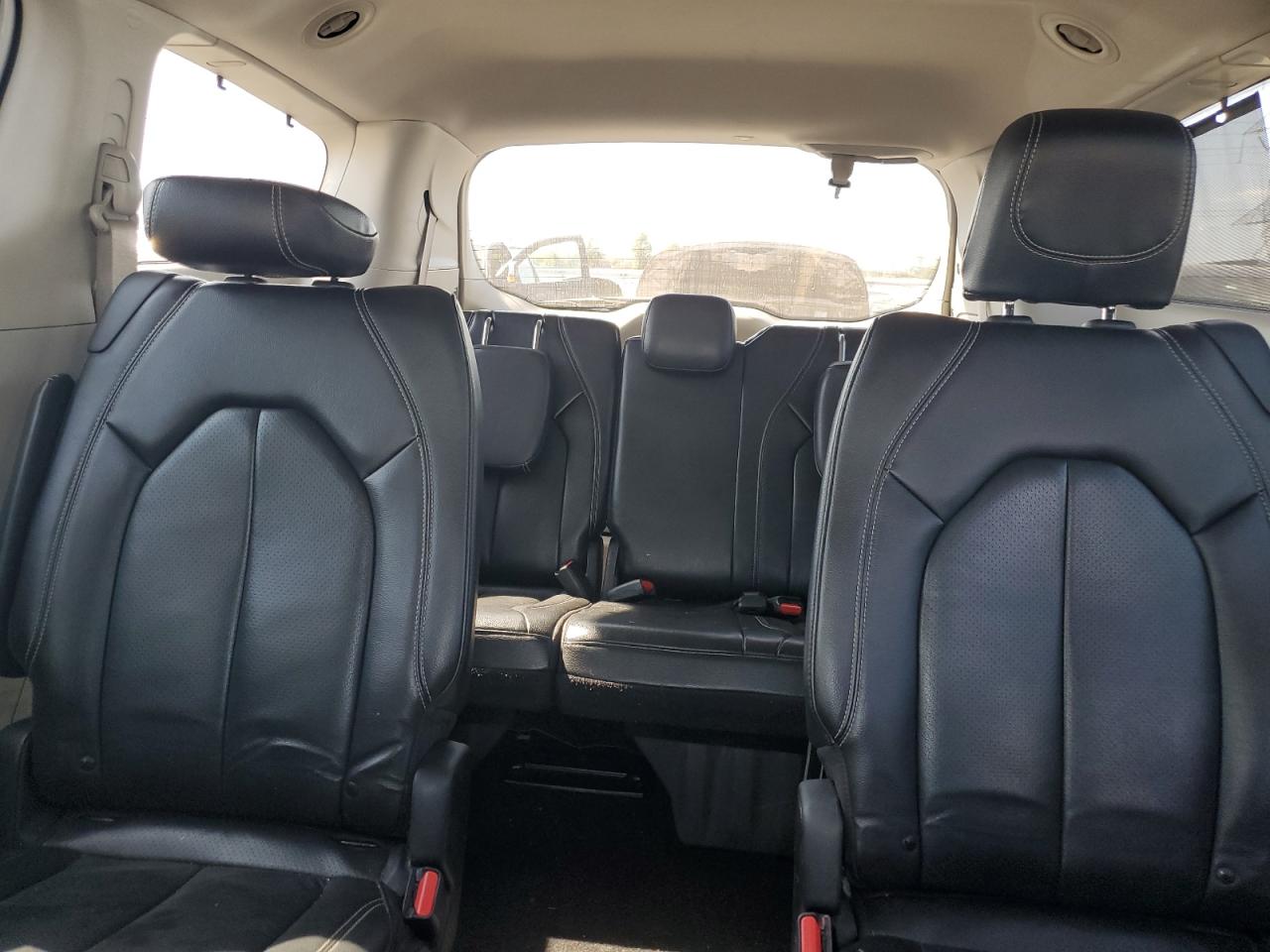 2022 Chrysler Pacifica Touring L VIN: 2C4RC1BG8NR123640 Lot: 71875185